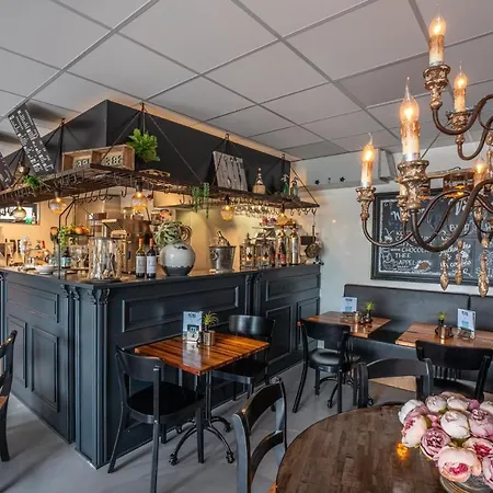 Tiny House In De Duinen Aan Zee Chalé